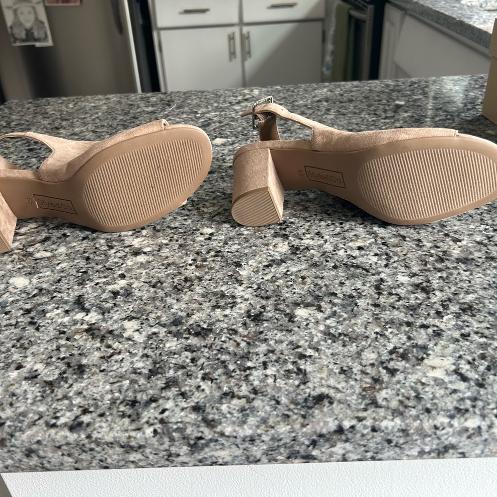 Size 6.5 3 in Style & Co heels